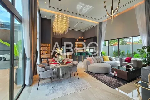 Casa de 3 dormitorios en Pattaya, Tailandia № 211768 - foto 7