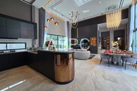 Casa de 3 dormitorios en Pattaya, Tailandia № 211768 - foto 6