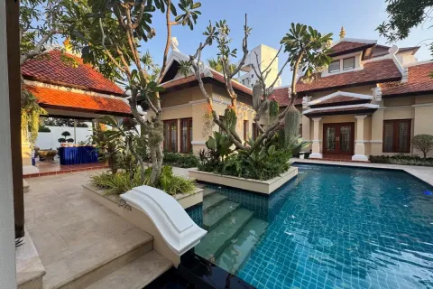 Casa de 2 dormitorios en Pattaya, Tailandia № 211767 - foto 20