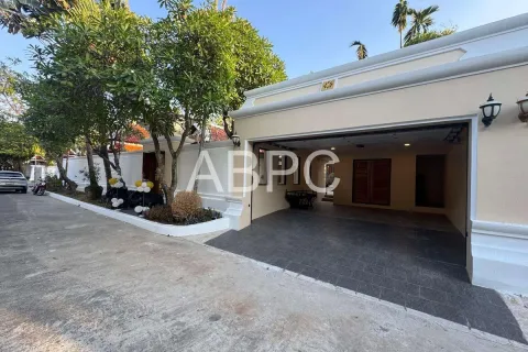 Casa de 2 dormitorios en Pattaya, Tailandia № 211767 - foto 9