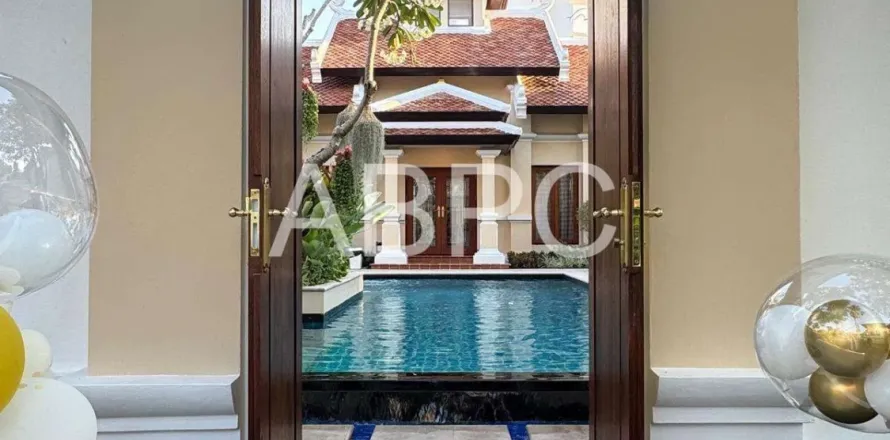 Casa de 2 dormitorios en Pattaya, Tailandia № 211767