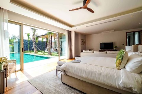 Villa in Bang Tao, Thailand 3 bedrooms № 166416 - photo 17