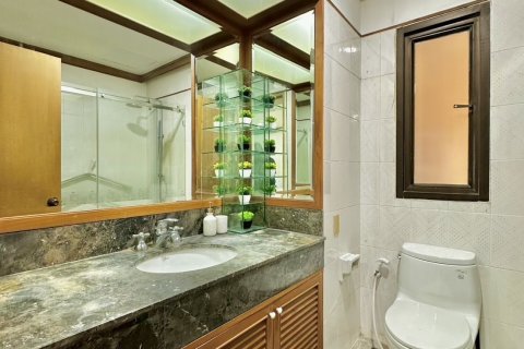 Studio in the Condo in Khlong San, Bangkok, Thailand № 167521 - photo 9