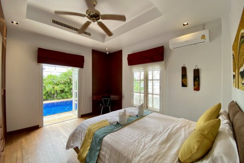 Villa in Kathu, Thailand 3 bedrooms № 145506 - photo 27