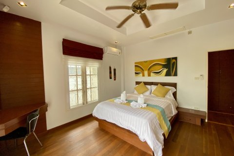 Villa in Kathu, Thailand 3 bedrooms № 145506 - photo 28