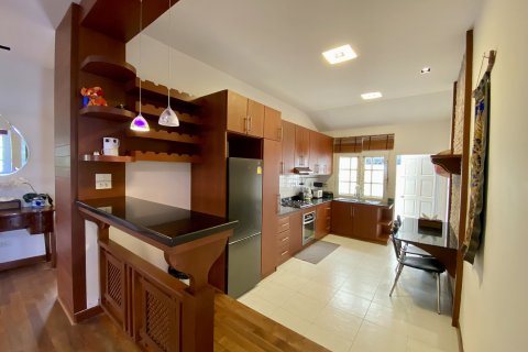 Villa in Kathu, Thailand 3 bedrooms № 145506 - photo 18
