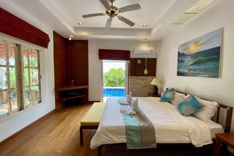 Villa in Kathu, Thailand 3 bedrooms № 145506 - photo 21