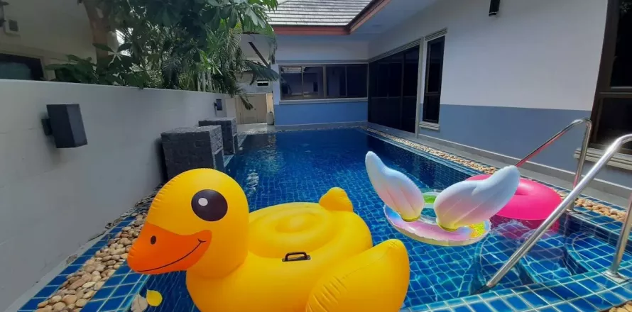 Вилла в Паттайе, Таиланд с 2 спальнями  № 145566