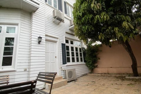 Townhouse in Bangkok, Thailand 4 bedrooms № 178960 - photo 4