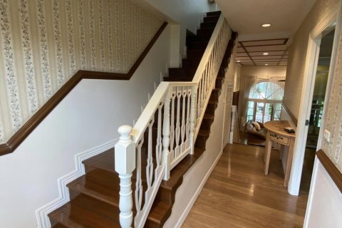 Townhouse in Bangkok, Thailand 4 bedrooms № 178960 - photo 10