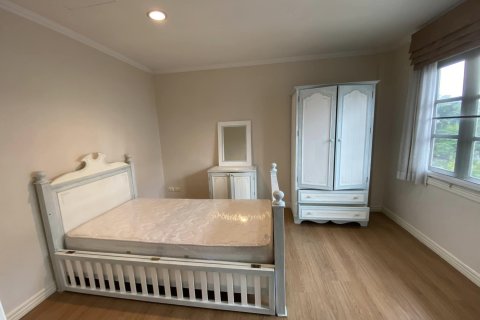 Townhouse in Bangkok, Thailand 4 bedrooms № 178960 - photo 25