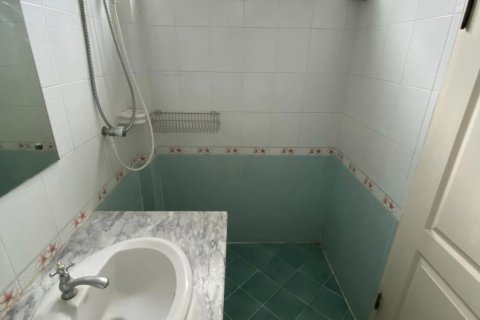 Townhouse in Bangkok, Thailand 4 bedrooms № 178960 - photo 24
