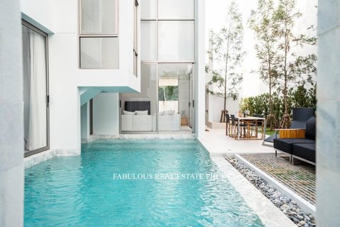 Villa in Bang Tao, Thailand 3 bedrooms № 179635