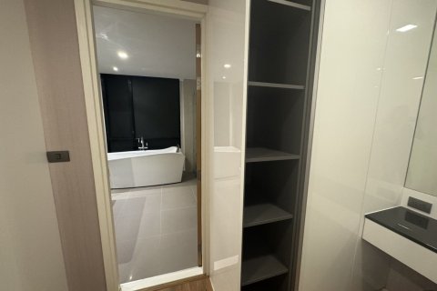 Condo in Chiang Mai, Thailand, 2 bedrooms  № 153361 - photo 16