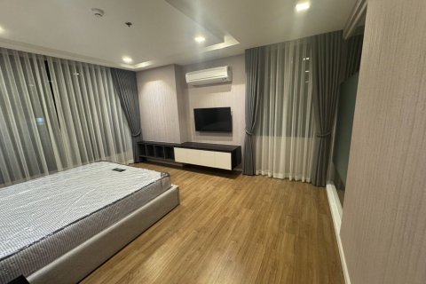 Condo in Chiang Mai, Thailand, 2 bedrooms  № 153361 - photo 13