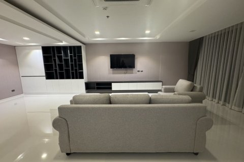 Condo in Chiang Mai, Thailand, 2 bedrooms  № 153361 - photo 3