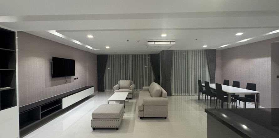 Condo in Chiang Mai, Thailand, 2 bedrooms  № 153361