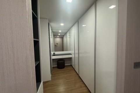 Condo in Chiang Mai, Thailand, 2 bedrooms  № 153361 - photo 15