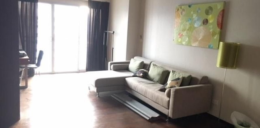 Studio in the Condo in Watthana, Bangkok, Thailand  № 153362