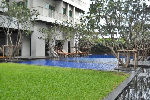 Studio in the Condo in Watthana, Bangkok, Thailand  № 153362 - photo 4