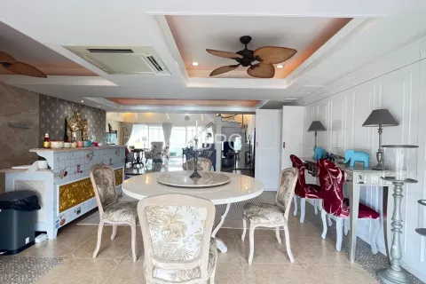 Condominio de 2 dormitorios en Jomtien Beach, Pattaya, Tailandia № 211621 - foto 2
