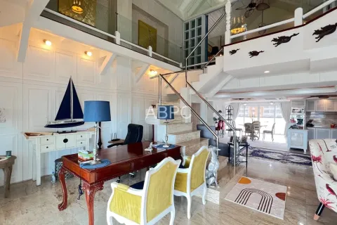 Condominio de 2 dormitorios en Jomtien Beach, Pattaya, Tailandia № 211621 - foto 10