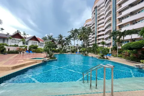 Condominio de 2 dormitorios en Jomtien Beach, Pattaya, Tailandia № 211621 - foto 12