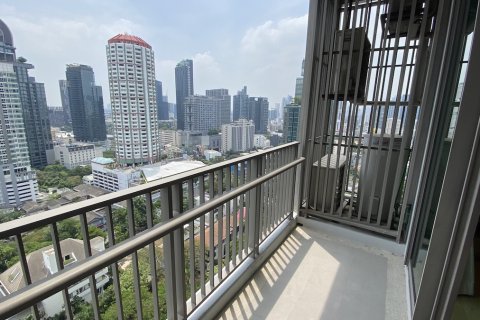 Condo à Watthana, Bangkok, Thaïlande, 2 chambres № 200820 - photo 17
