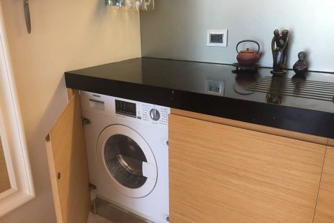 Condo in Bang Rak, Bangkok, Thailand, 2 bedrooms  № 136875 - photo 8