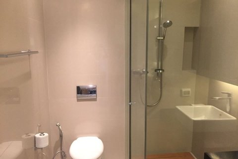 Condo in Bang Rak, Bangkok, Thailand, 2 bedrooms  № 136875 - photo 17