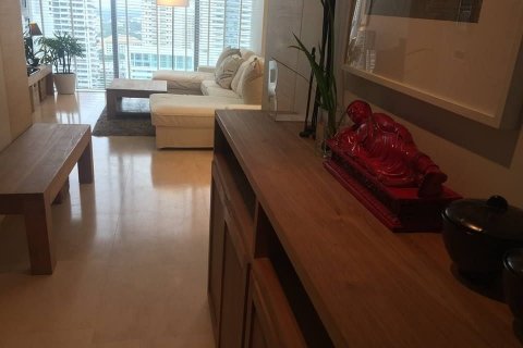 Condo in Bang Rak, Bangkok, Thailand, 2 bedrooms  № 136875 - photo 5