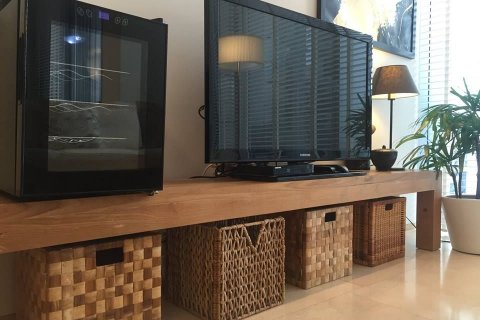 Condo in Bang Rak, Bangkok, Thailand, 2 bedrooms  № 136875 - photo 3