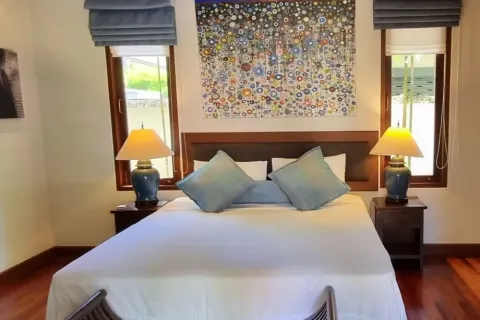 House in Bang Tao, Thailand 4 bedrooms № 178864 - photo 28