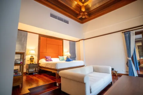 House in Bang Tao, Thailand 4 bedrooms № 178864 - photo 29