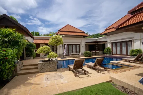 House in Bang Tao, Thailand 4 bedrooms № 178864 - photo 4