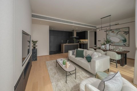 Condo in Bangkok, Thailand, 3 bedrooms  № 143413 - photo 3