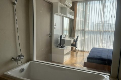 Condo in Phra Khanong, Bangkok, Thailand, 1 bedroom  № 143415 - photo 11