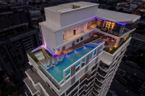 Кондоминиум с 1 спальней в Бангкоке, Таиланд № 143411 - фото 14