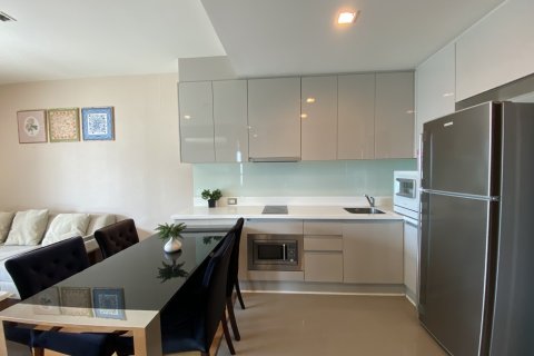 Кондоминиум с 2 спальнями в Бангкоке, Таиланд № 142942 - фото 2