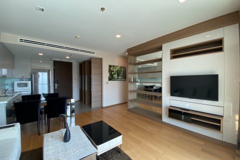 Кондоминиум с 2 спальнями в Бангкоке, Таиланд № 142942 - фото 1