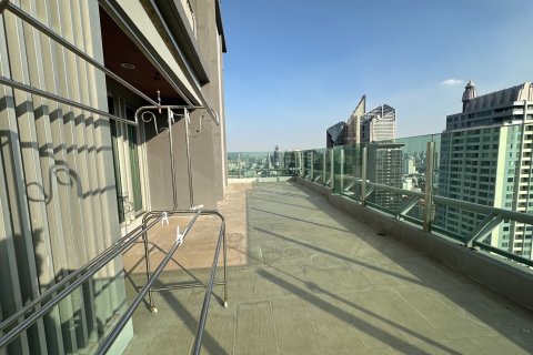 Кондоминиум с 2 спальнями в Бангкоке, Таиланд № 142942 - фото 9