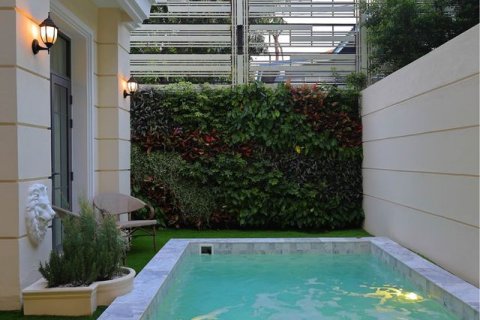 House in Bangkok, Thailand 4 bedrooms № 142948 - photo 2