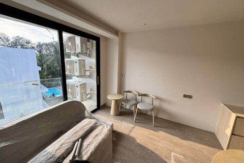 Condo in Phuket, Thailand, 2 bedrooms  № 146937 - photo 1