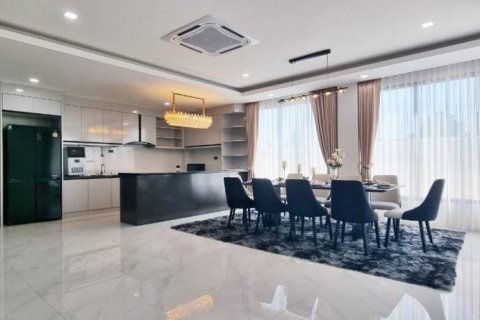 Villa à Pattaya, Thaïlande 7 chambres № 134729 - photo 8