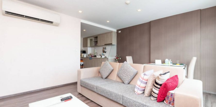 Condo in Bangkok, Thailand, 2 bedrooms  № 134728