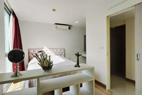 Condo in Watthana, Bangkok, Thailand, 3 bedrooms № 139263 - photo 12