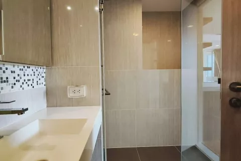 Condo in Watthana, Bangkok, Thailand, 3 bedrooms № 139263 - photo 18