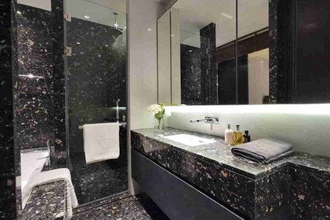 Condo in Bangkok, Thailand, 1 bedroom  № 183670 - photo 8