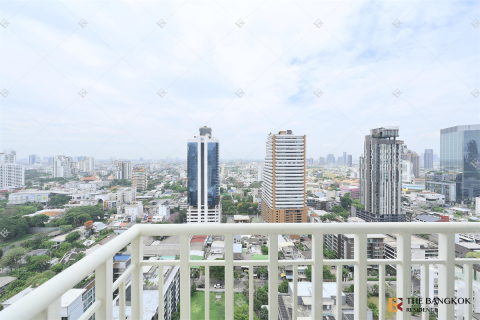 Condo in Bangkok, Thailand, 4 bedrooms № 185288 - photo 6