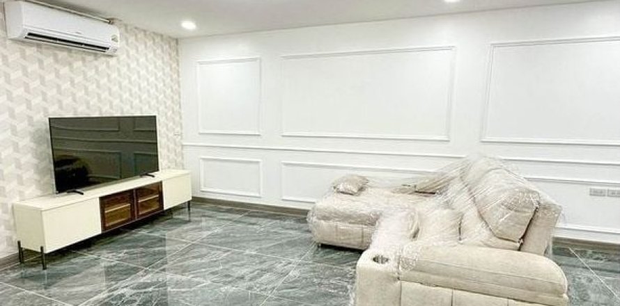 Кондоминиум с 2 спальнями в Дин Даенге, Бангкок, Таиланд № 148218